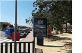 Mupis en la avenida de la Unión, arteria central de San Javier junto al jardín Ramón y Cajal